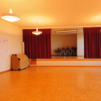 kirchensaal_faulensee_02